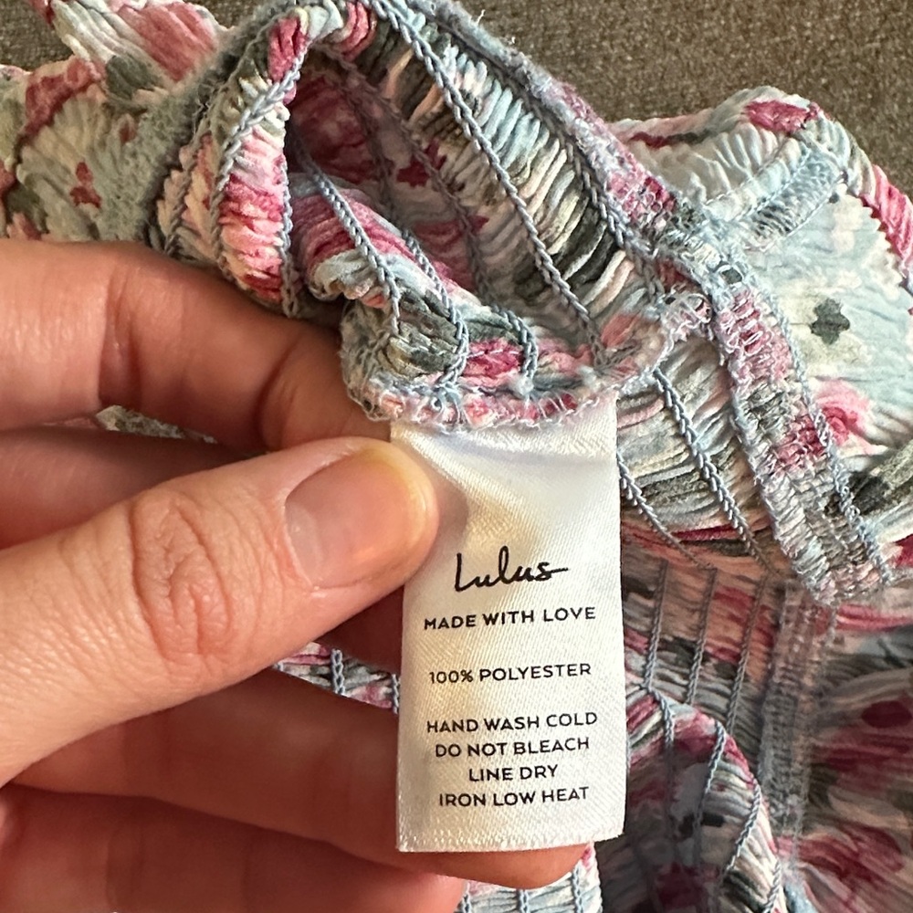 Lulu's Pink and Gray Floral Crop Top - Picture 5 of 5